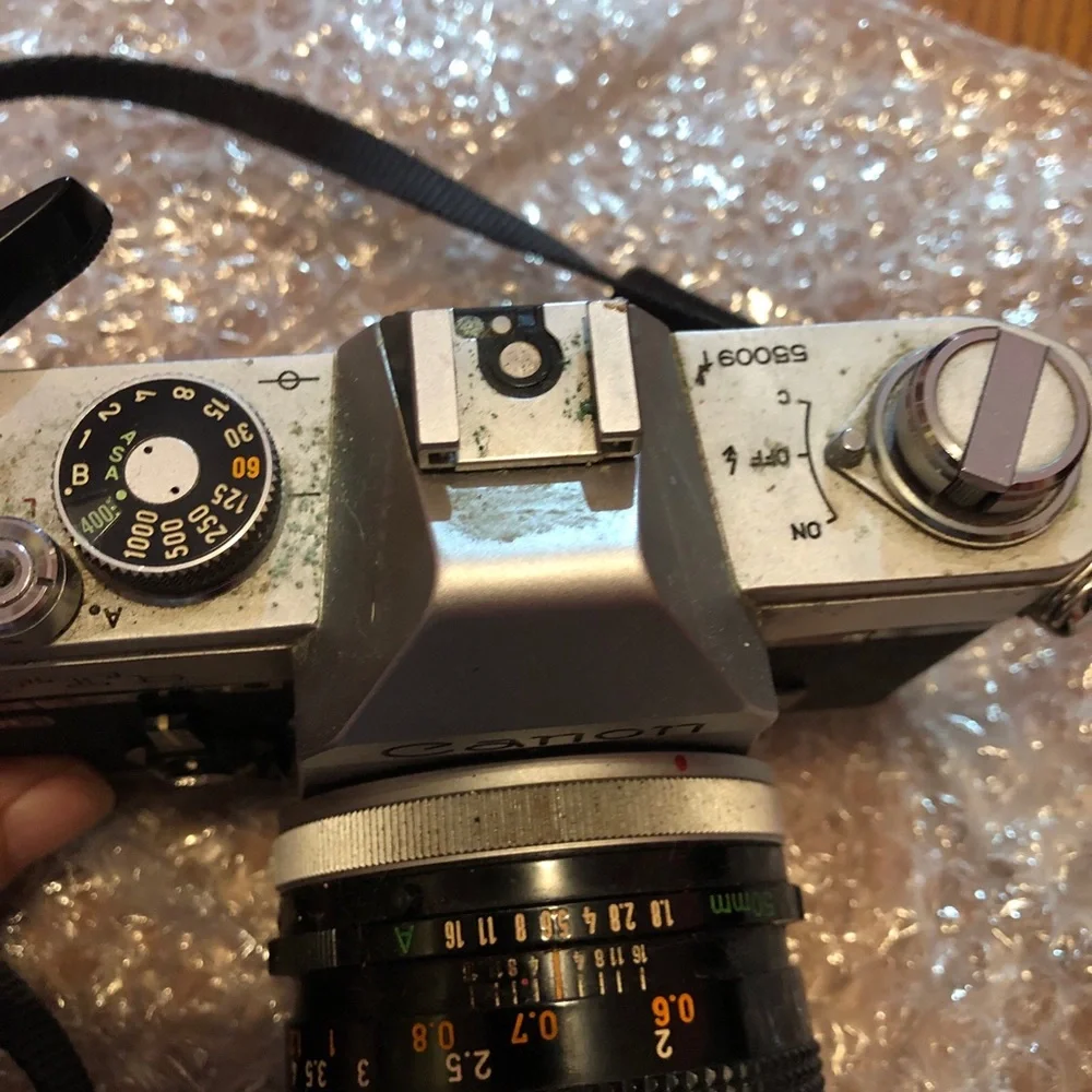 Canon FTb QL 35mm SLR Film Camera with 50mm F/1.8 Fast Prime Lens Tested Working